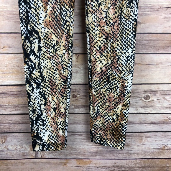 Flywheel | Snakeskin Print Workout Leggings Size S - Picture 3 of 7